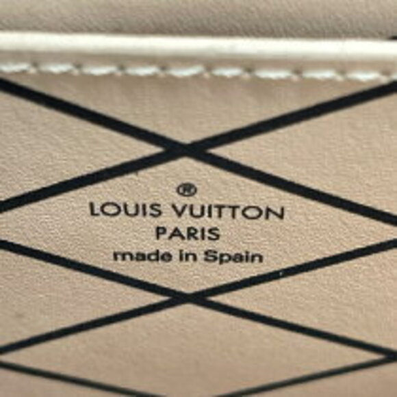 Louis Vuitton Pochette Trunk Vertical Monogram Canvas Shoulder Bag - Picture 10 of 11